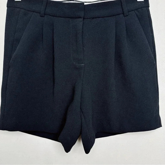 J.crew Womens Size 00  Pleated Crepe Short In Black Color - Picture 6 of 10